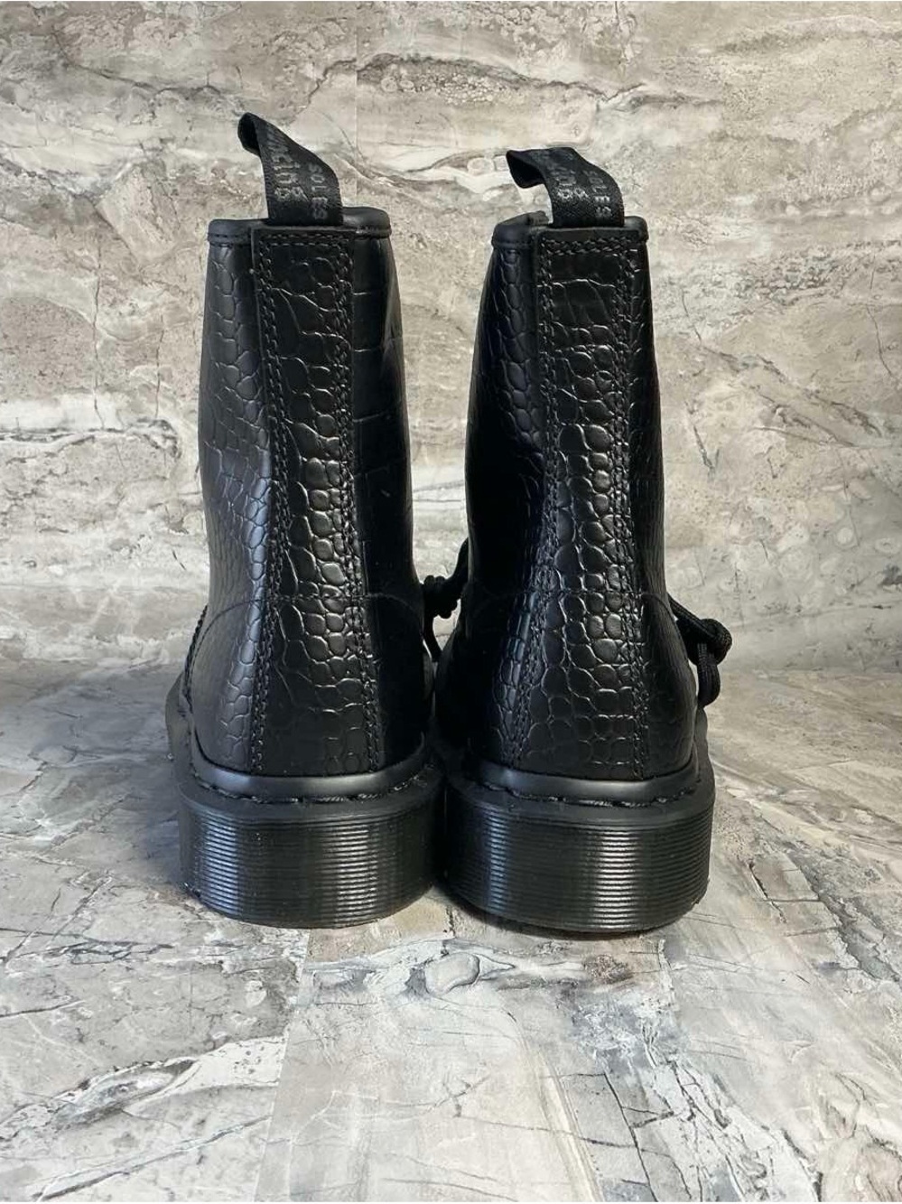 DR. MARTENS 1460 Croco 8 Eye Boot Black New Vibrance - Picture 7 of 7